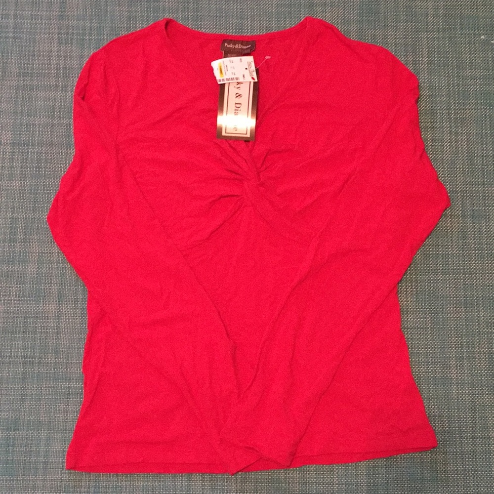 Knotted knit top